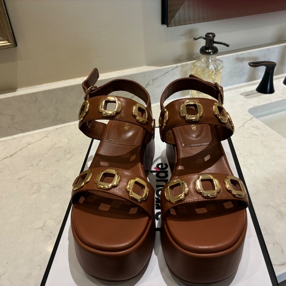 Larroude Milan Wedge size 7 - Picture 4 of 5